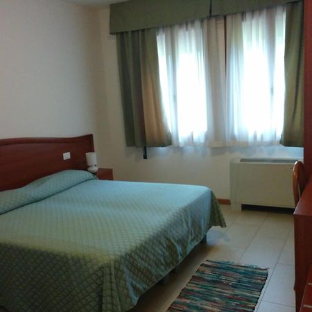 Agriturismo La Chioccia Campagna Lupia Phòng bức ảnh