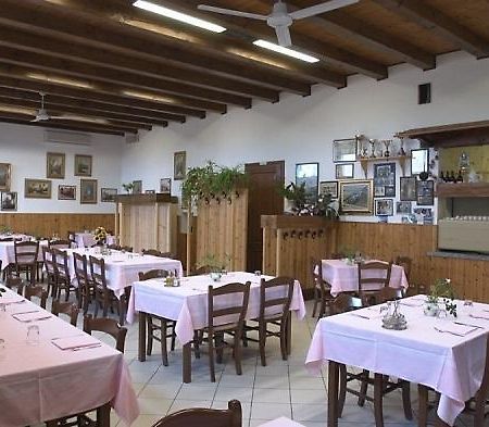 Agriturismo La Chioccia Campagna Lupia Ngoại thất bức ảnh